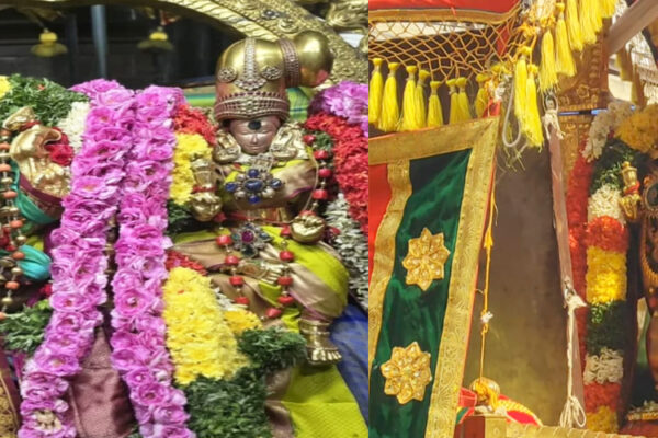 Chithirai Festival – Day 4 Morning Golden Palanquin Procession